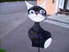 Katze schwarz aus Fusingglas, 35cm x 17cm, mit Metallstab 8mm